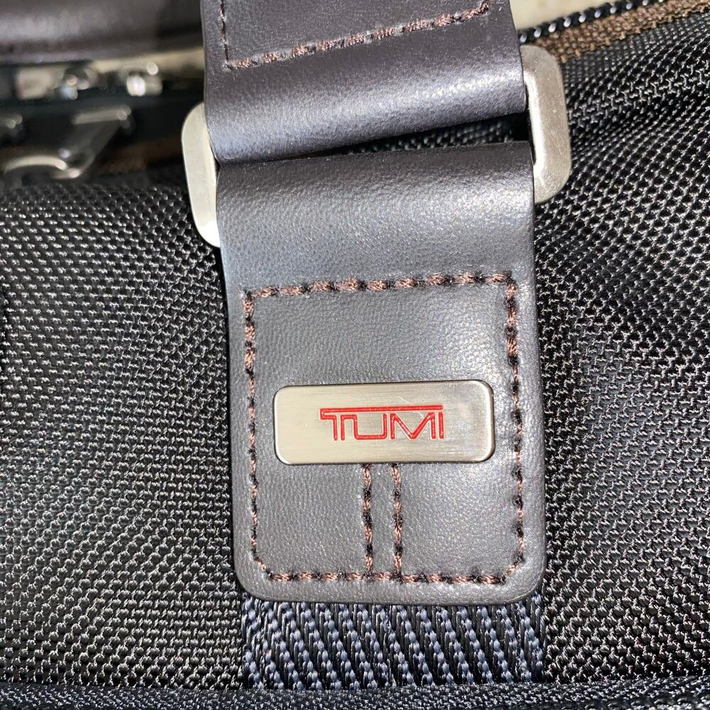 TUMI $399 Alpha Bravo Andersen Slim Commuter Briefcase Ballistic Black Brown EUC - Picture 9 of 16